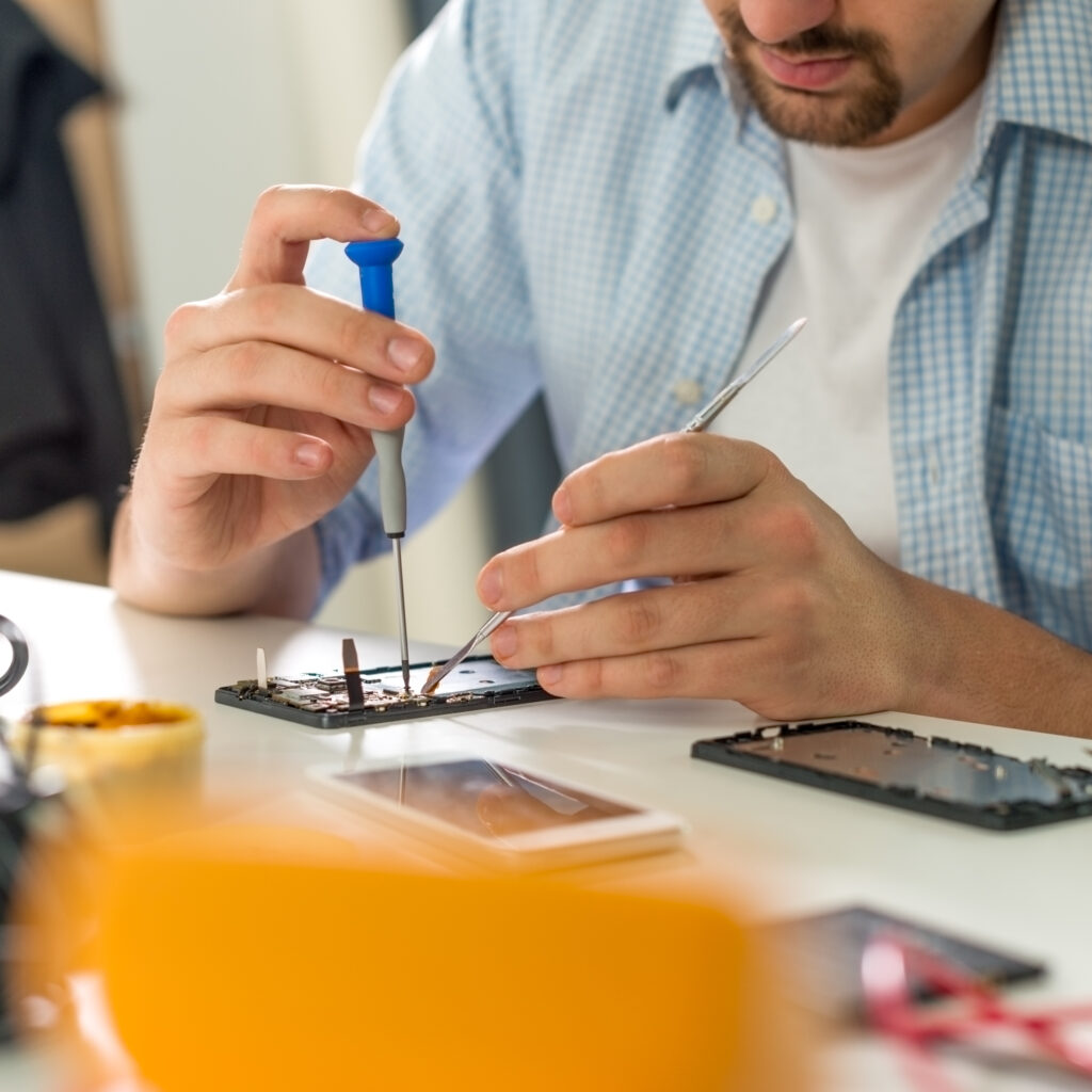 Electronics Repair Shop in Miramar